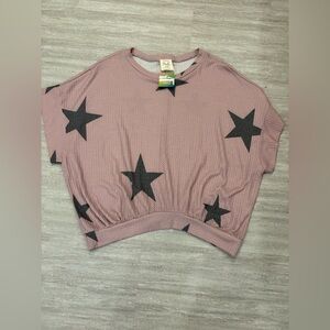 Women's Star Patterned Athletic Top in Mauve and Black